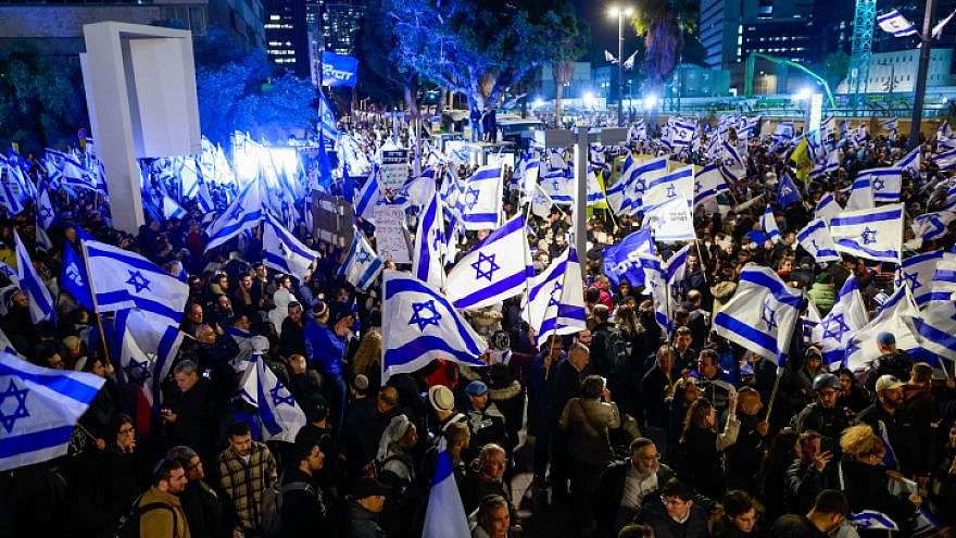 Netanjahu. Israelis zeigen Unterstützung für die Justizreform in Tel Aviv, 30. März 2023. Foto von Erik Marmor/Flash90.