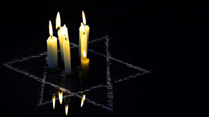 Holocaust. Yom Hashoah. Bushko Oleksandr/Shutterstock.