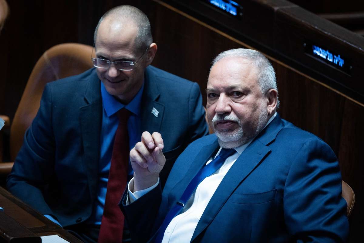Einst ein Verbündeter, ist Liberman jetzt ein erbitterter Gegner Netanjahus. Und als bekennender Säkularist hält er auch nicht viel von orthodoxen Juden. Foto: Yonatan Sindel/Flash90