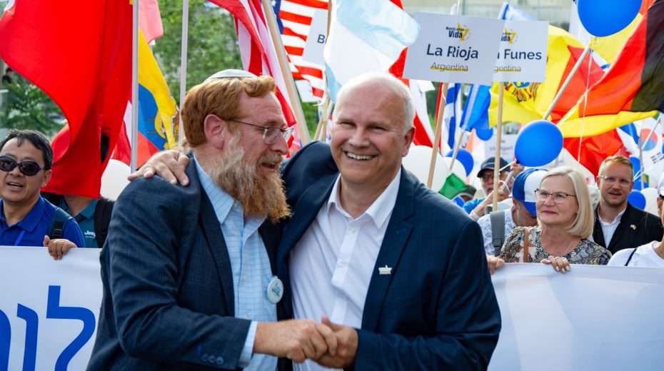 Pfarrer Jobst Bittner, Direktor des Marsch des Lebens, mit Rabbiner Yehudah Glick. Foto: Marsch des Lebens