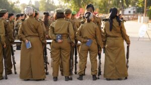 Religiöse Frauen in Uniform sieht man selten. Foto: IDF