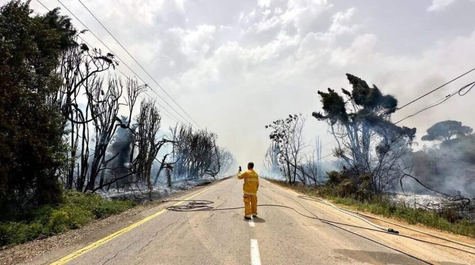 Feuer nach einem Raketenangriff der Hisbollah. Foto: KKL-JNF.