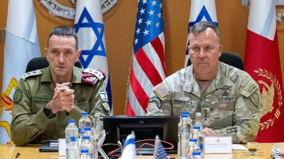 Der Generalstabschef der israelischen Streitkräfte, Generalleutnant Herzi Halevi, mit dem CENTCOM-Befehlshaber, General Michael Erik Kurilla, in Israel. Foto: Büro des Sprechers der israelischen Streitkräfte.