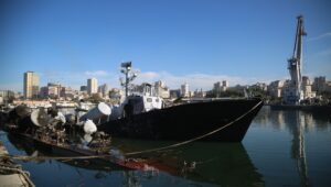 Schäden im Hafen von Latakia nach einem angeblichen israelischen Luftangriff auf den Hafen, Latakia, Syrien, 10. Dezember 2024. Foto: EPA-EFE/BILAL AL HAMMOUD