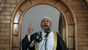 Der ranghohe Hamas-Führer Khalil al-Hayya hält eine Rede während des Freitagsgebets in Rafah, im südlichen Gazastreifen, am 12. Juni 2015. Foto: Abed Rahim Khatib/Flash90.