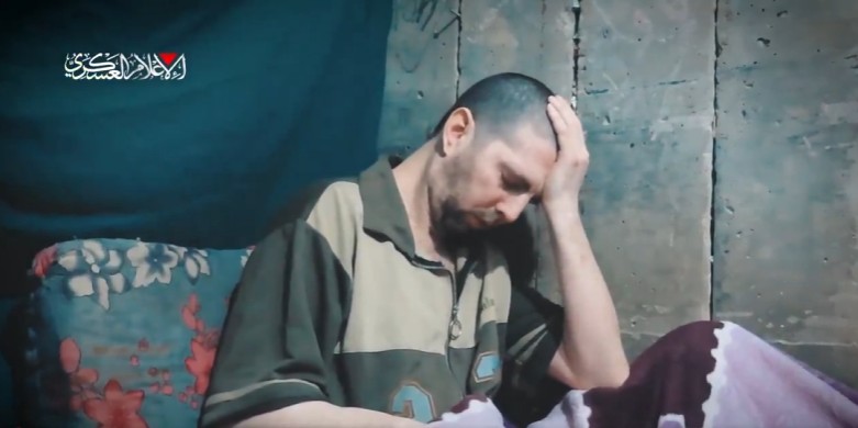 Screenshot des Geiselvideos von Elkana Bohbot.