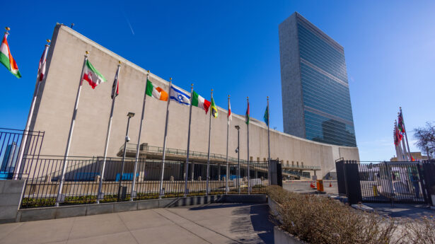 UN