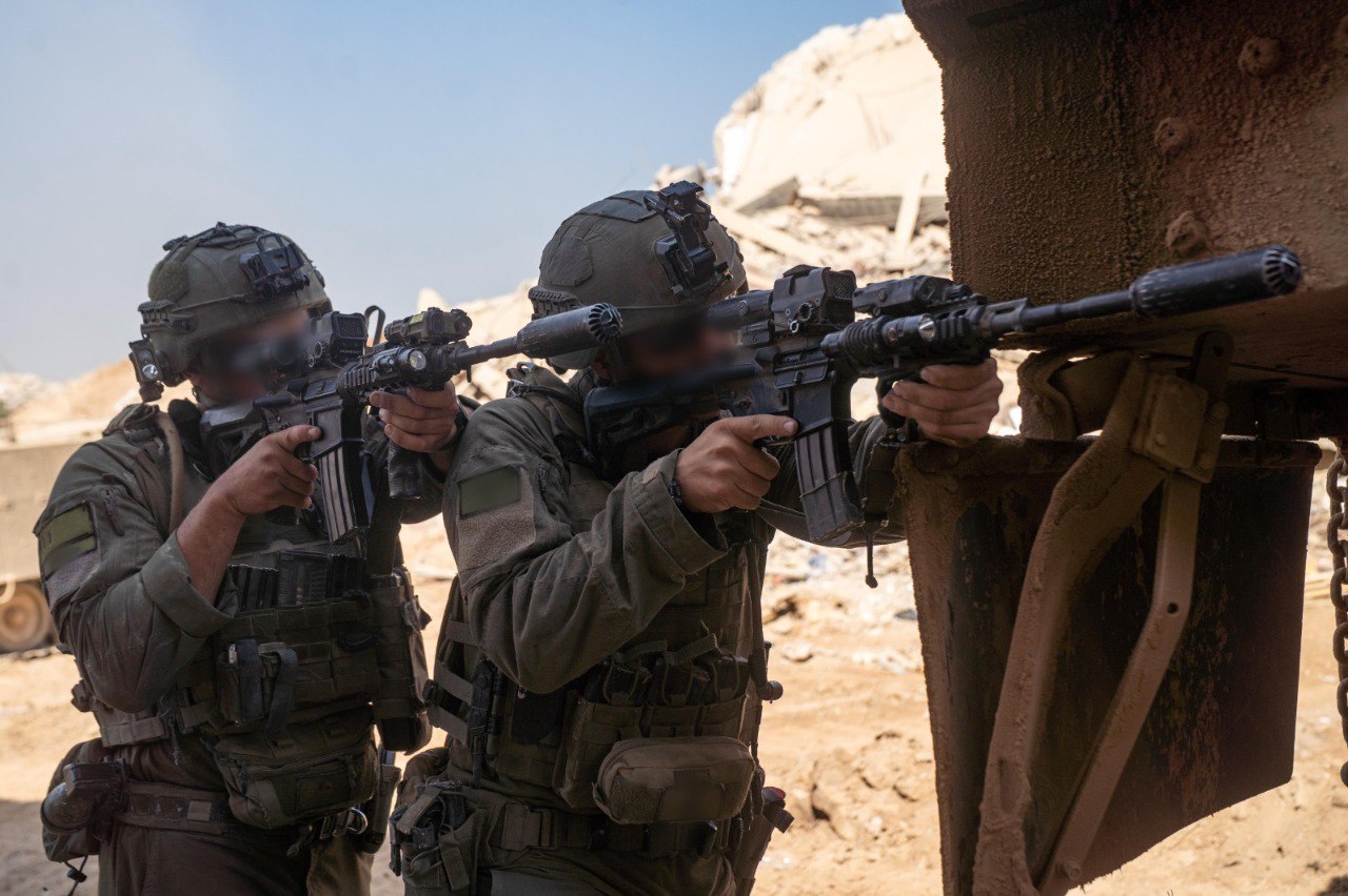 Israelische Truppen kämpfen gegen die Hamas am Stadtrand von Gaza-Stadt. Foto: Armeesprecher