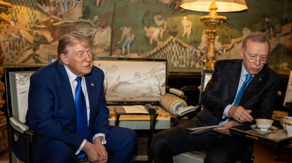 US-Präsident Donald Trump trifft sich mit dem türkischen Präsidenten Recep Tayyip Erdoğan. Bildnachweis: Daniel Torok/Weißes Haus.