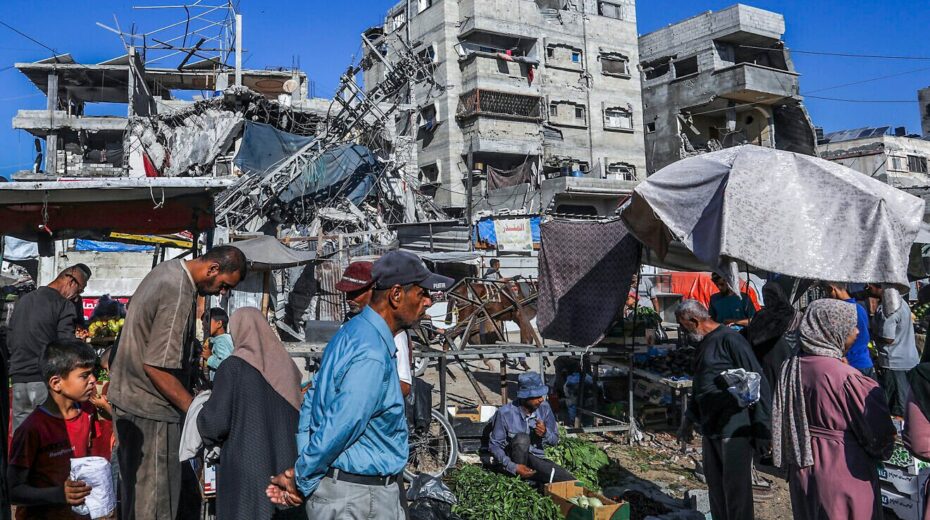 Ein Markt in Khan Yunis im südlichen Gazastreifen, wenige Tage nach dem Waffenstillstandsabkommen zwischen Israel und der Hamas, 14. Oktober 2025. Foto: Abed Rahim Khatib/Flash90.