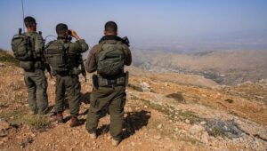 Israelische Soldaten auf der syrischen Seite des Hermongebirges, 12. August 2025. Foto: Ayal Margolin/Flash90