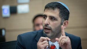 Shlomo Karhi