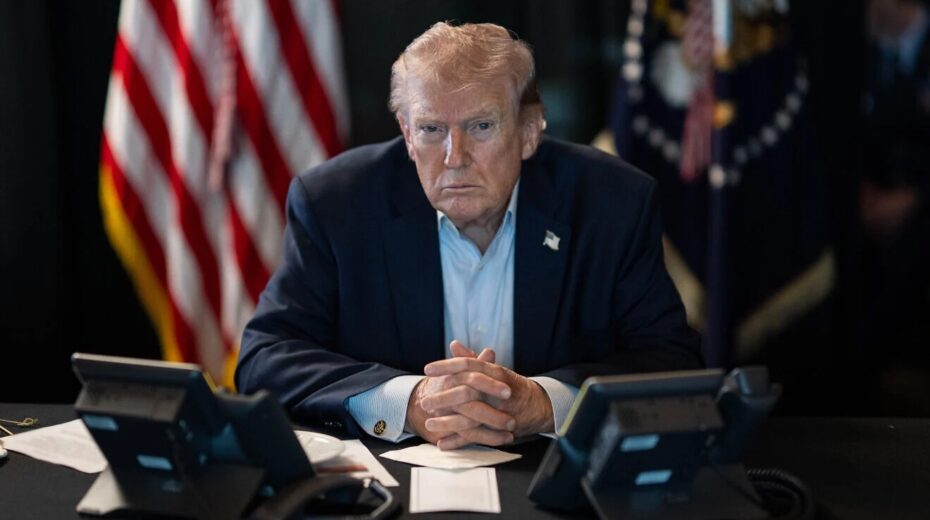US-Präsident Donald Trump überwacht die „Operation Epic Fury“ in Mar-a-Lago, Palm Beach, Florida, am 1. März 2026. Bildnachweis: Daniel Torok/Weißes Haus.