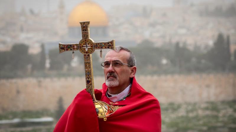 Der lateinische Patriarch von Jerusalem, Pierbattista Pizzaballa, während der Feierlichkeiten zum Palmsonntag im Jahr 2020. Foto: Yossi Zamir/Flash90