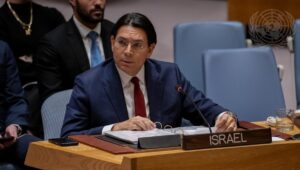 Danny Danon, Ständiger Vertreter Israels bei den Vereinten Nationen, spricht am 24. März 2026 auf der Sitzung des Sicherheitsrats zur Lage im Nahen Osten. Foto: Manuel Elías/U.N. Photo.