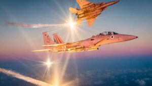 Zwei F-15-Kampfflugzeuge vom Typ „Baz“ der israelischen Luftwaffe im Einsatz. Bildquelle: Israelische Streitkräfte.