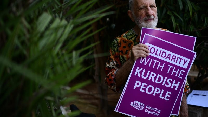 Israelis versammeln sich in Tel Aviv, um das kurdische Volk im gesamten Nahen Osten zu unterstützen. Foto: Tomer Neuberg/Flash90