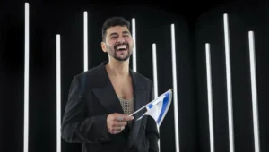 Noam Bettan, Gewinner der Reality-Show „The Next Star“, posiert nach seinem Sieg im Finale in Neve Ilan bei Jerusalem am 21. Januar 2026 für ein Foto. Foto: Yael Abas Guisky/Flash90.