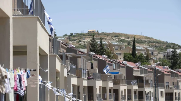 Blick auf die israelische Stadt Karnei Shomron in Samaria am 10. Juni 2020. Foto: Sraya Diamant/Flash90.