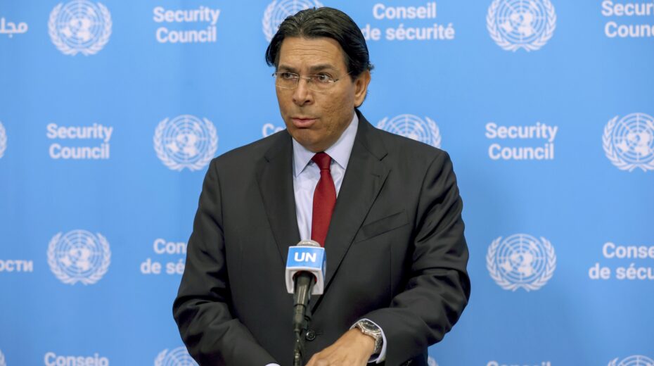 Danny Danon, Israels Botschafter bei den Vereinten Nationen, bei einer Pressekonferenz im UN-Hauptquartier in New York City am 28. Juli 2026. Bildnachweis: EPA/SARAH YENESEL