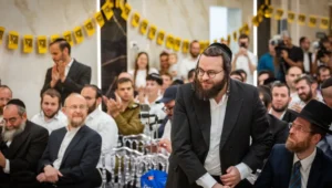 Moti Leitner, Vorsitzender der Charedi Public Party, nimmt am 23. August 2026 in Beit Shemesh am Startschuss für den Wahlkampf seiner Partei im Vorfeld der israelischen Parlamentswahlen teil. Foto: Chaim Goldberg/Flash90.