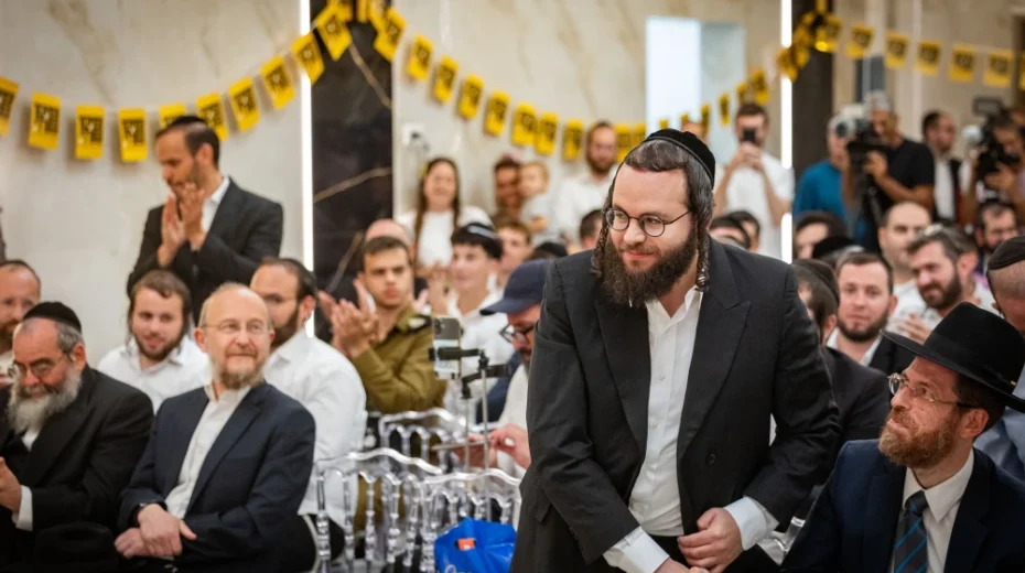 Moti Leitner, Vorsitzender der Charedi Public Party, nimmt am 23. August 2026 in Beit Shemesh am Startschuss für den Wahlkampf seiner Partei im Vorfeld der israelischen Parlamentswahlen teil. Foto: Chaim Goldberg/Flash90.